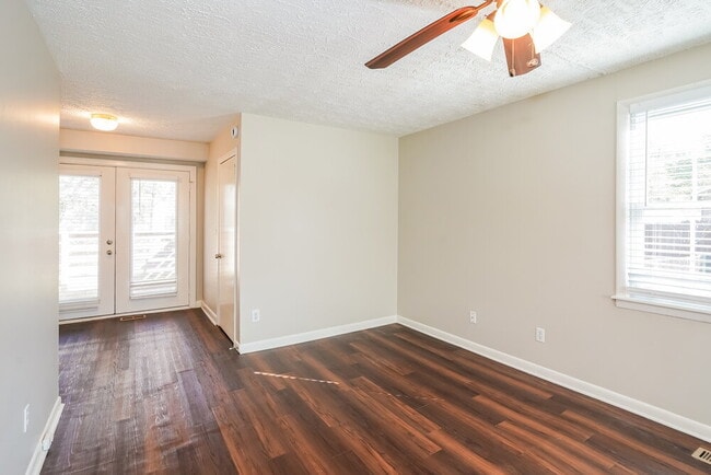 Photo - 225 Jackson Ave