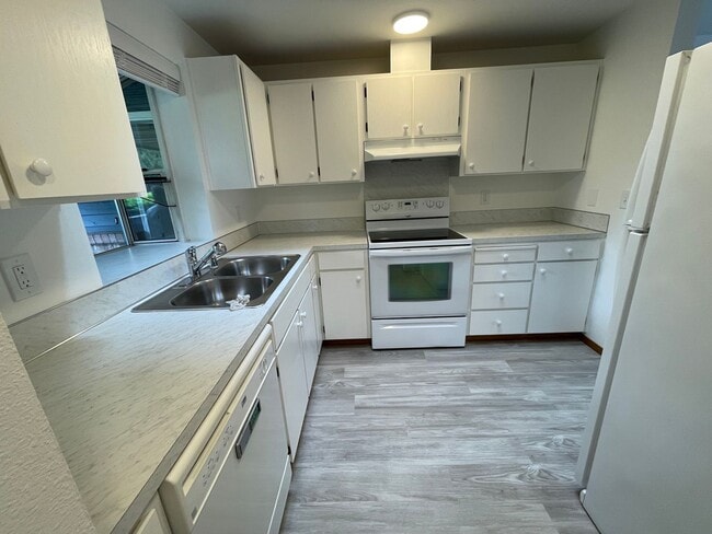 Photo - 8021 55th Ave NE Unidad B