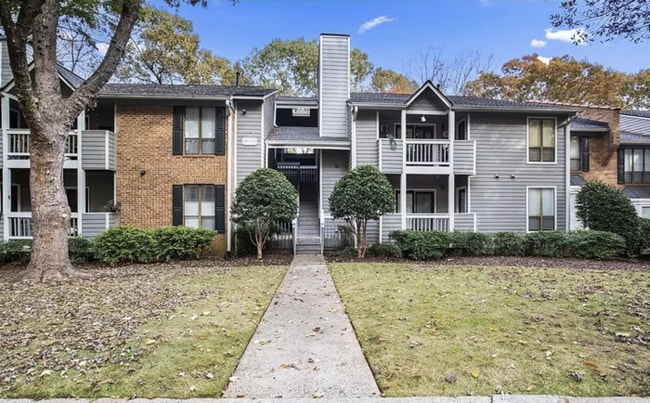 Charming 2-Bedroom, 2-Bath Condo with Mode... - Charming 2-Bedroom, 2-Bath Condo with Mode...
