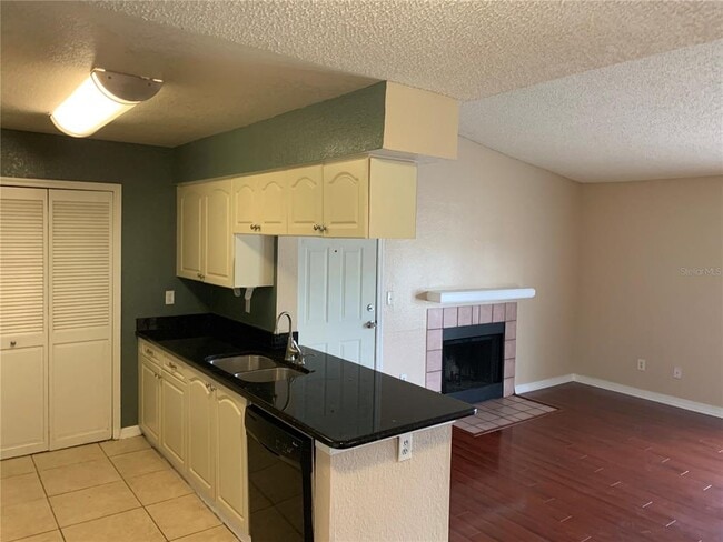Photo - 2550 N Alafaya Trail Unit 3305