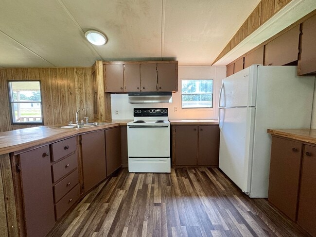Photo - 225 Community Dr Unit 9
