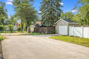 Photo - 4001 W 90th Pl