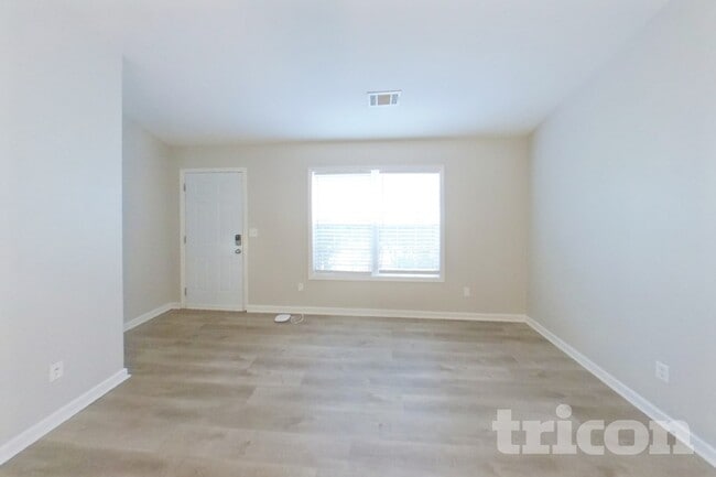 Photo - 126 Millwheel Dr