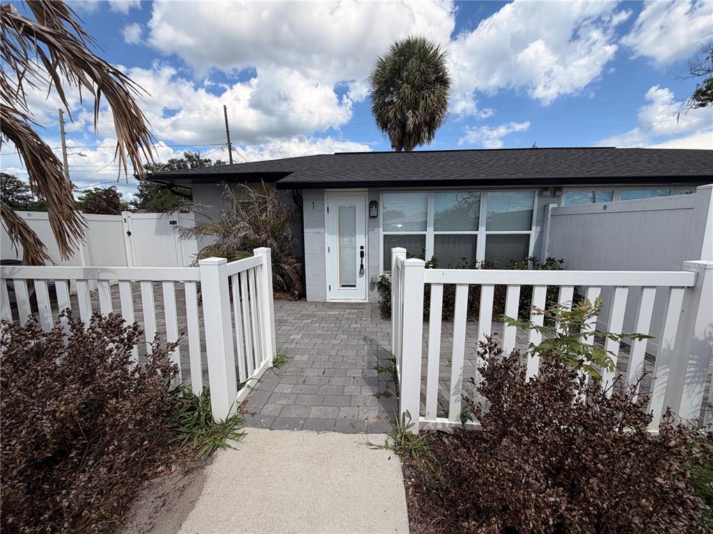Photo - 4521 Edgewater Dr