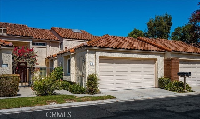 Photo - 642 Colonial Cir