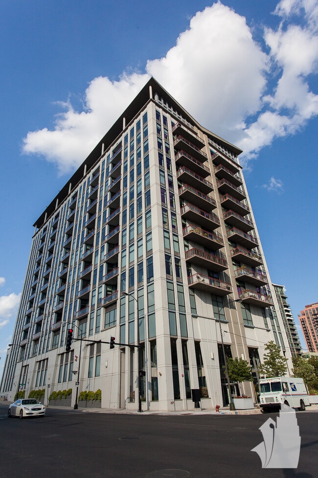Photo - 740 W Fulton St Unidad #  01209 Rental