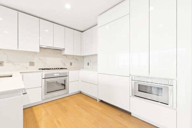 Photo - 135 Seaport Blvd Unidad 2201