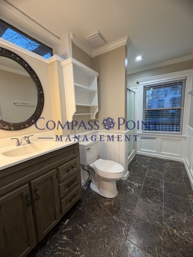 Photo - Spacious 1 bedroom HOUSE, FIRST MONTH RENT FREE!!!