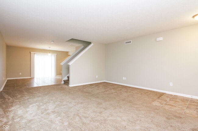 Photo - 2261 Rosswood Blvd