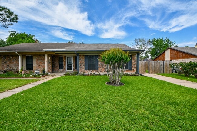 Building Photo - 13910 Bonnercrest Dr