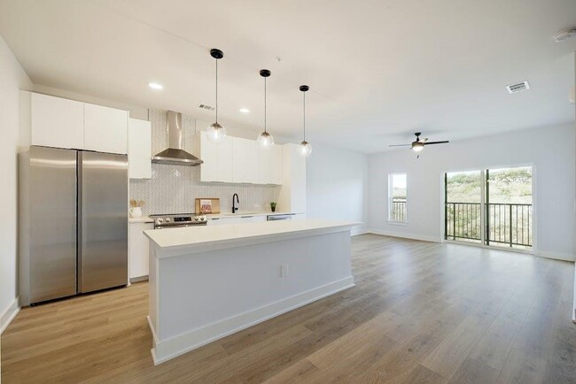 Photo - 2500 Longview St Condo Unit 304