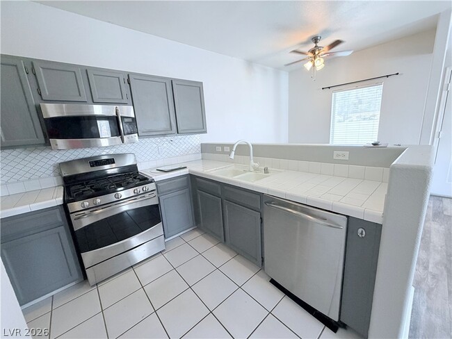 Photo - 1822 N Jones Blvd
