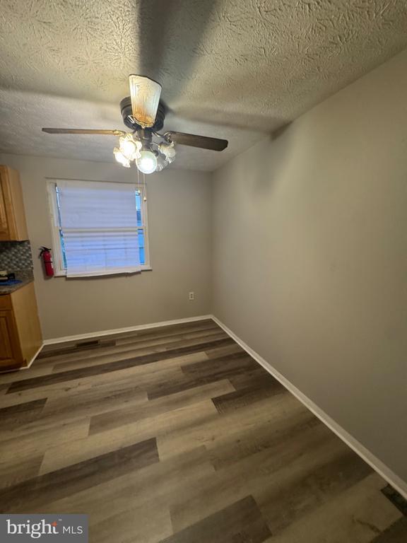 Photo - 1404 Elm Grove Cir