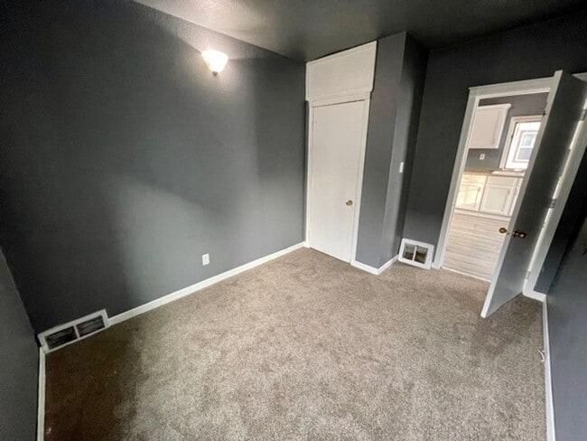 Photo - 317 Grandview Ave