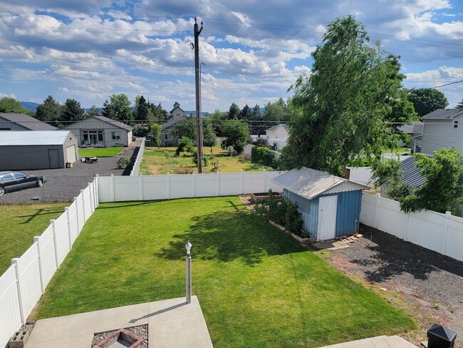 Photo - Beautiful 3-Bedroom Home - EV Charger - Pet Friendly