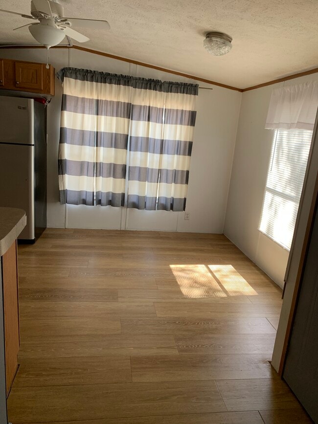 Photo - 3061 Safronia Shores Rd