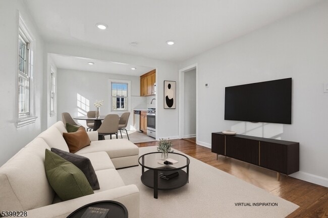 Photo - 234 Willow Ave