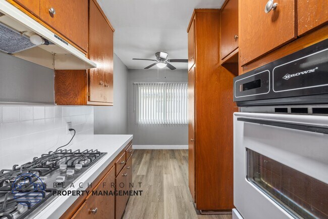 211 E. Tamarack Ave.