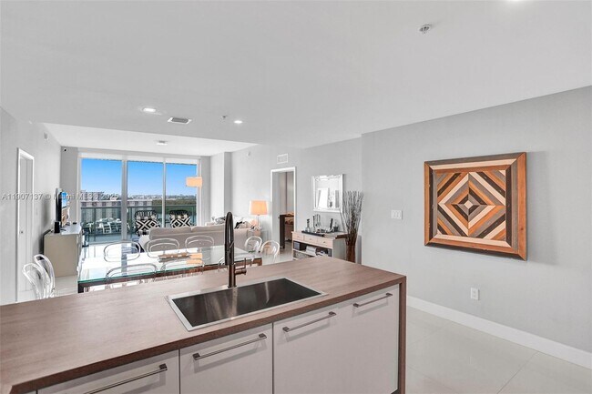Photo - 400 Sunny Isles Blvd Unit 2021