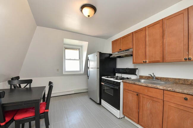 Building Photo - 3709 John F. Kennedy Blvd Unit 4 Rental