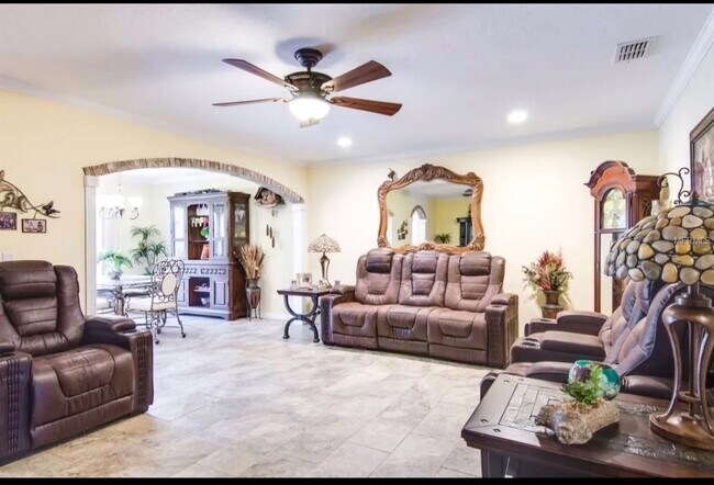 Photo - 3765 Woodbury Hill Loop