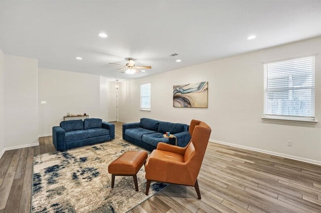 Photo - 12104 Tolson Dr