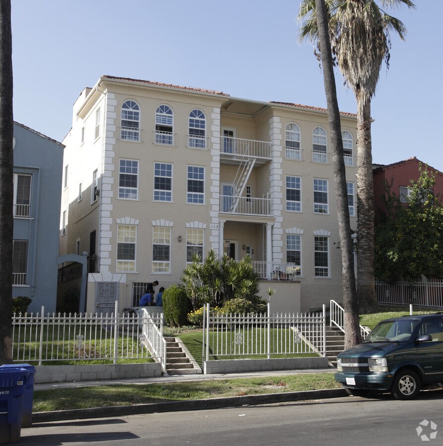 Photo - 115 N New Hampshire Ave Apartments