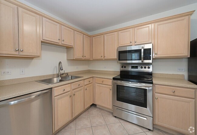 Building Photo - 70 W Huron St Unit 2004 Rental