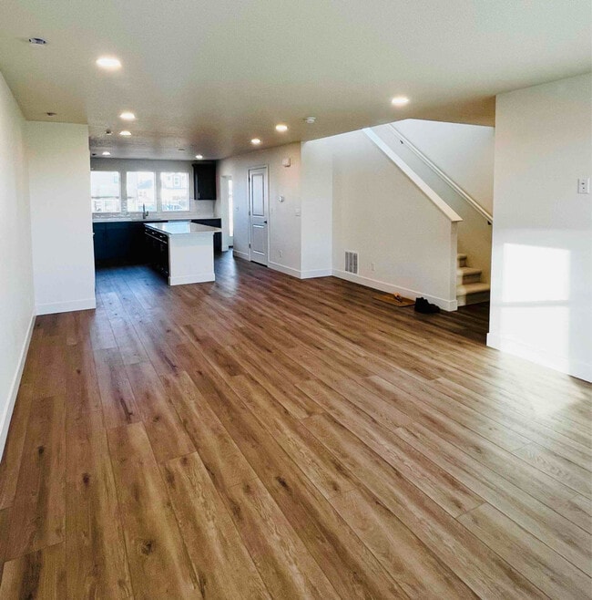 Photo - 3210 Sykes Dr