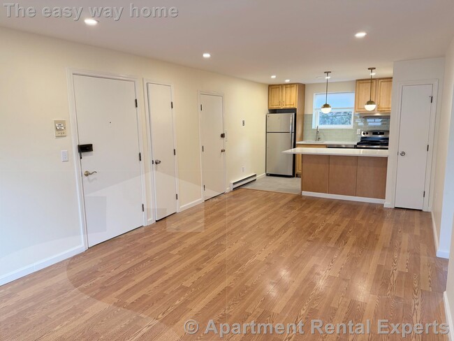 Photo - 104 Trowbridge St Unit #3