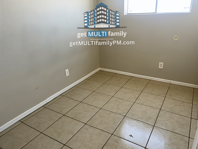 Photo - 1629 E Wood St Unit 201