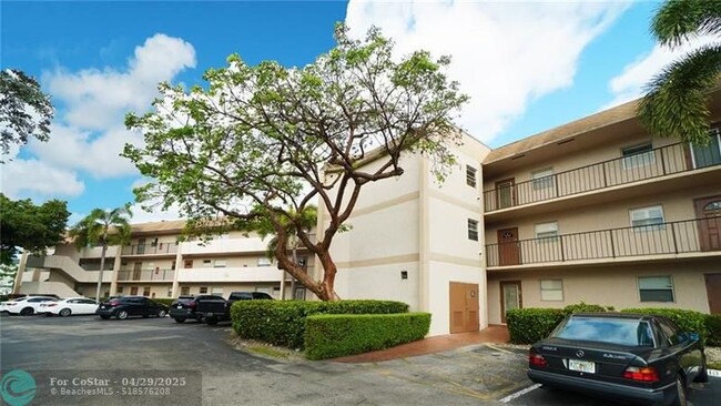 Photo - 8311 Sands Point Blvd Unidad R103 Rental