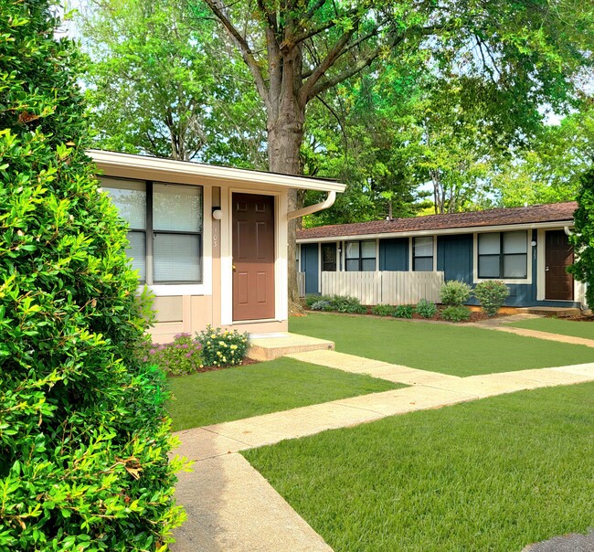 Building Photo - Redwood Hollow Rental