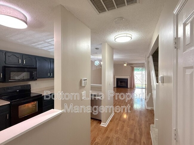 Photo - 3635 Huyton Ct