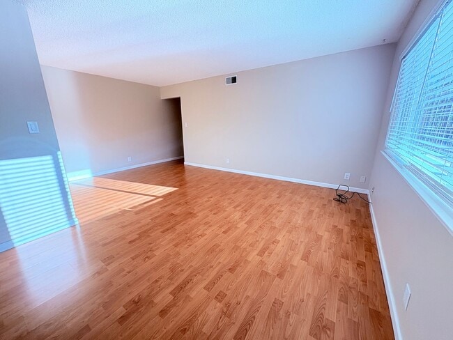 Photo - 5154 Connecticut Dr