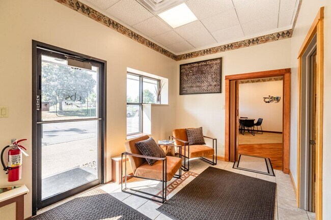 Photo - 1613-1617 Chase St Unit 2425 COMM