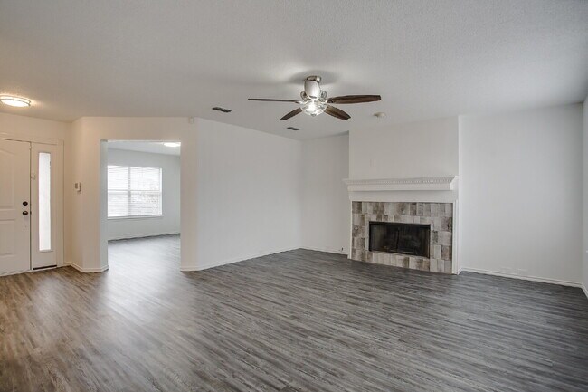 Photo - Freshly Updated 3/2/2 in Cooper!