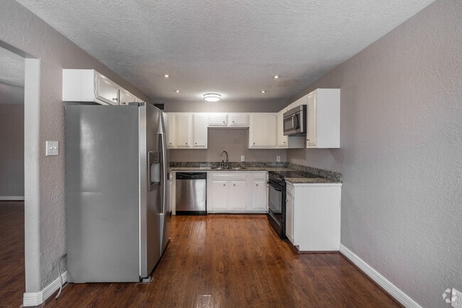 Interior Photo - The Oaks at Hazel