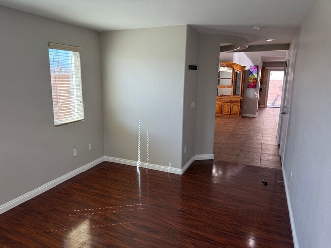 Photo - Spacious 4 bedroom home!