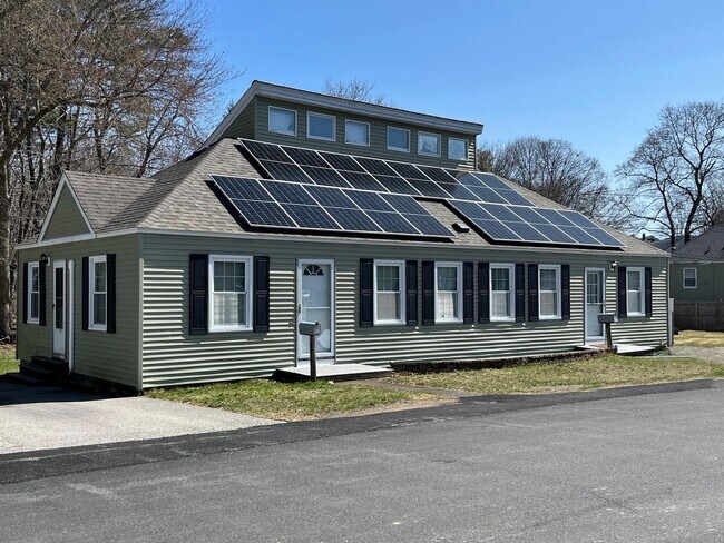 Photo - 42 Cromwell St Apartments Unit 42 Cromwell Street