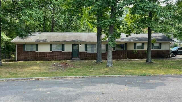 Building Photo - 2400 Walnut Dr NW Rental