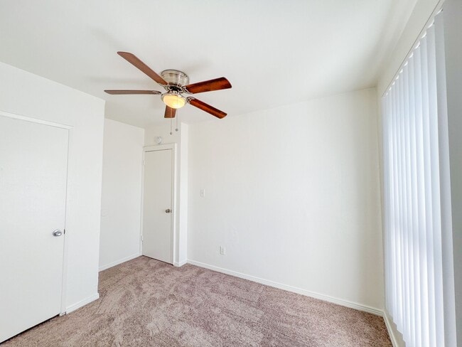 Photo - 1000 E Burnett St Apartments Unit 4