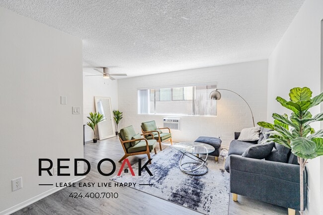 Building Photo - 1757 N Orange Dr Unit 202