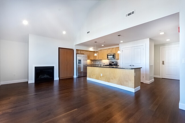 Photo - 1501 Commonwealth Ave Unit PH3