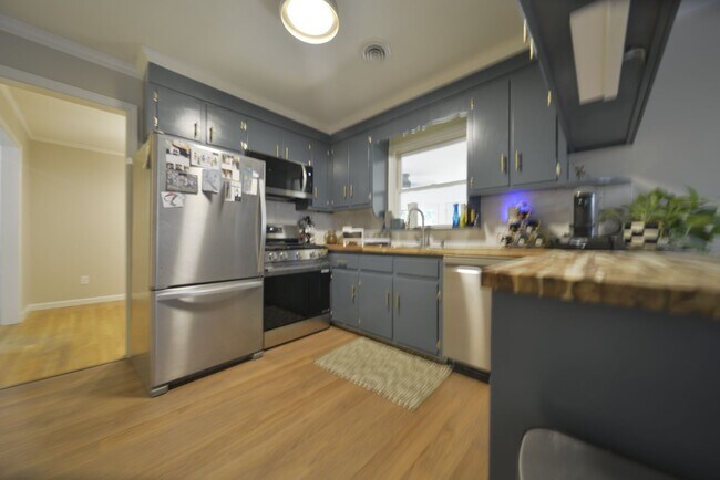 Photo - 228 Shadywood Dr