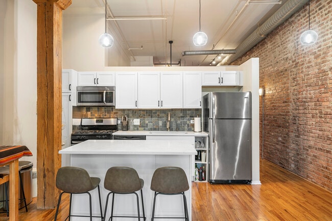 Photo - 1525 S Michigan Ave Unit 303