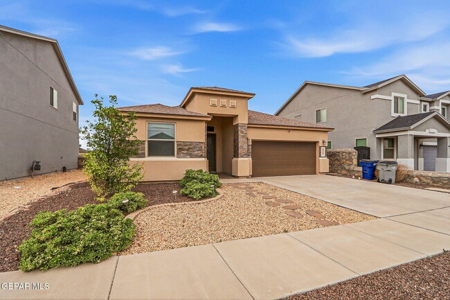 Photo - 4717 Christian Azcarate St