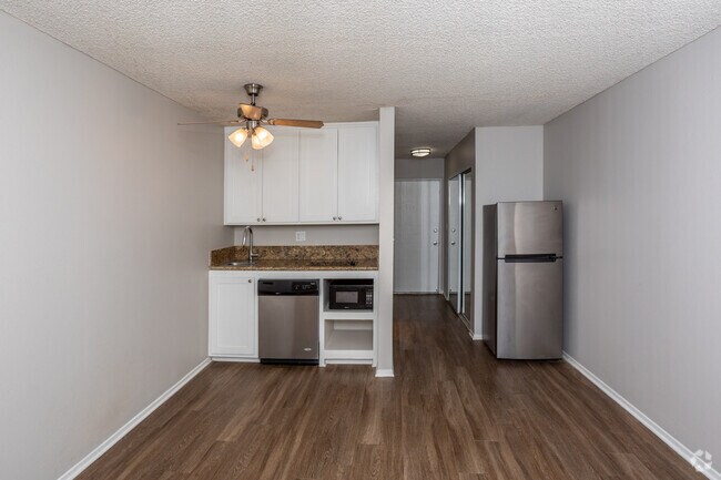Studio - 312 SF