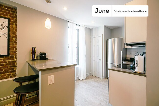 Room in Shared 3 bed/2 bath home in Upper West Side