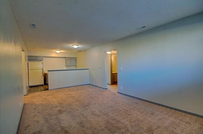 Photo - 2450 Shaker Ct
